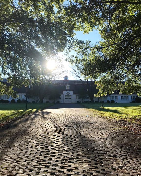 Good Morning from The Dairy Barn Arts Center! The Sauber & Chaddock Morrow Galleries will be open from 12-5pm.
#dairybarnartscenter #athensohio #oraandersontrail #wideopenexcellenceinphotography #coralwedelart